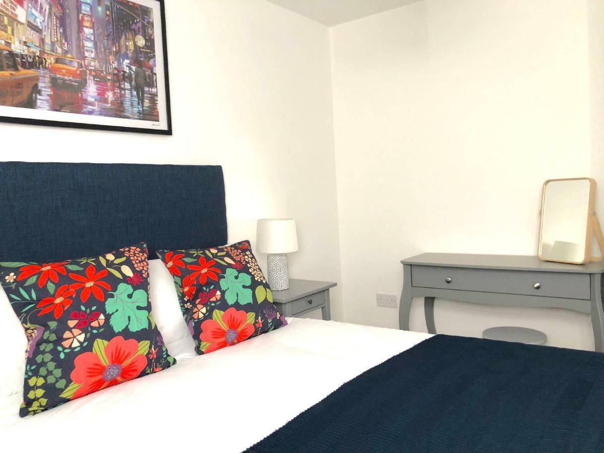 Apartamento The Martins Peterborough Exterior foto