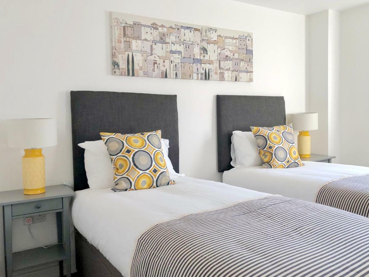 Apartamento The Martins Peterborough Exterior foto